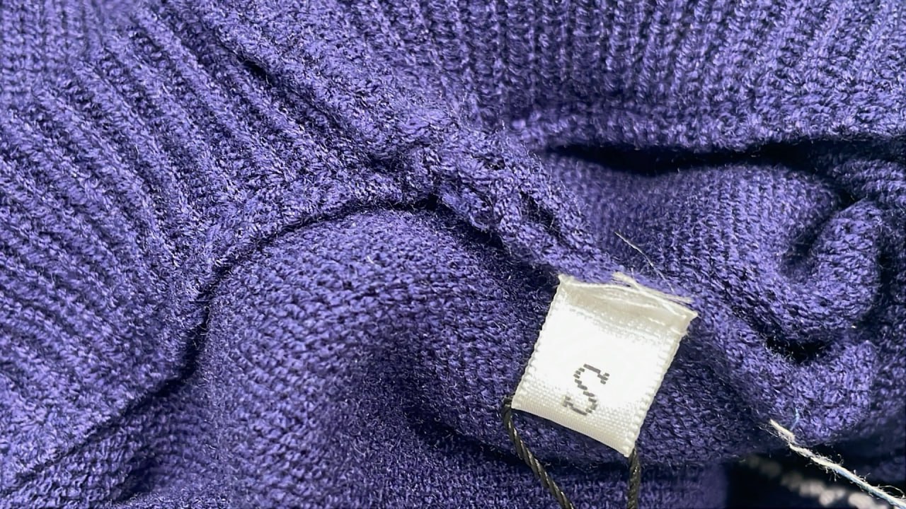 Ami Paris Heart Logo Sweater - Various Colors  -4