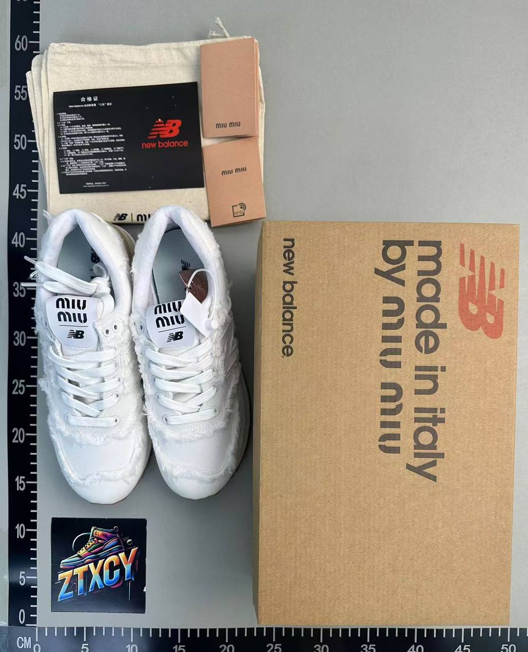 New Balance xMiu Miu -4