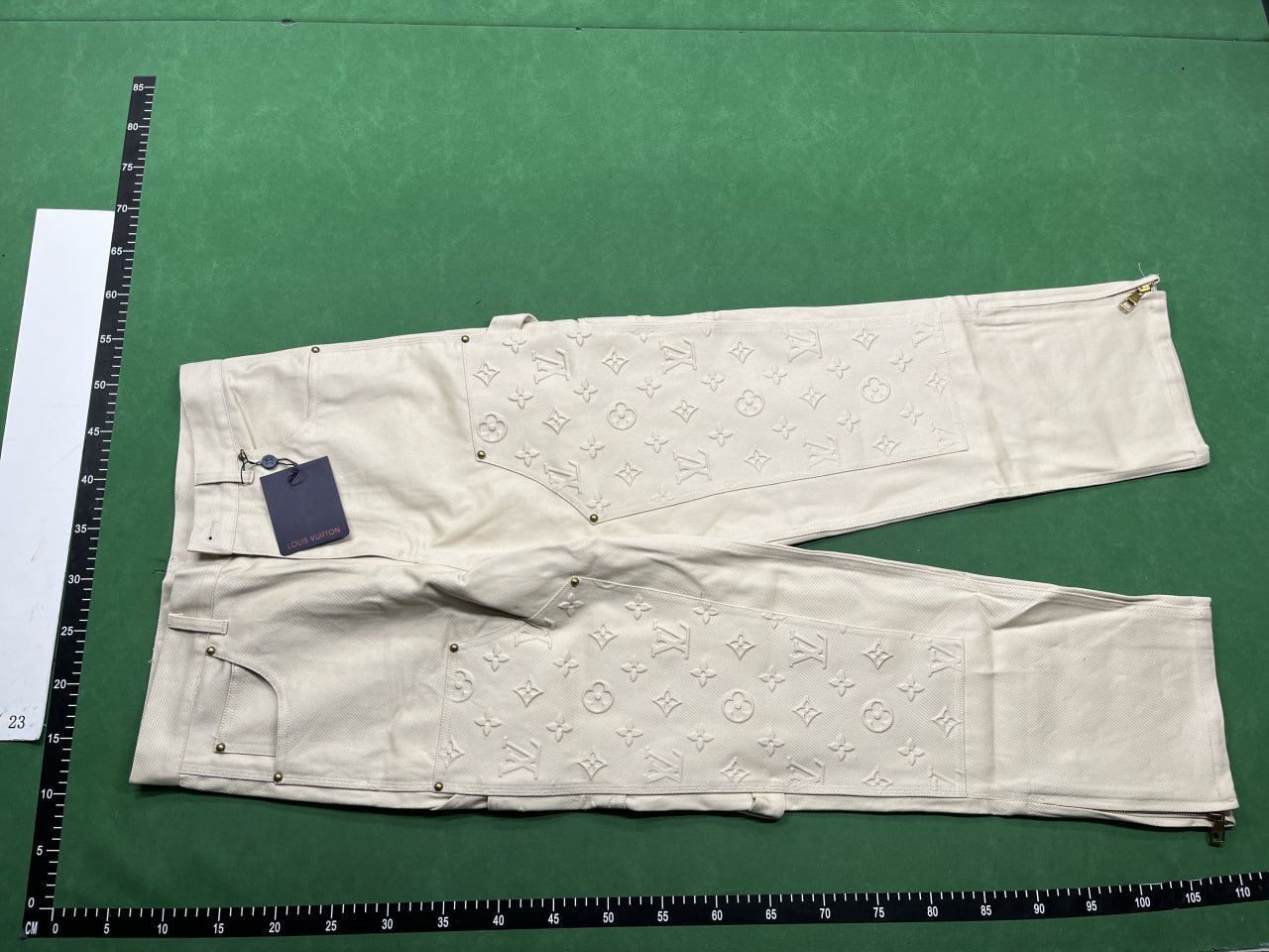 Louis Vuitton Jeans Pants  -5