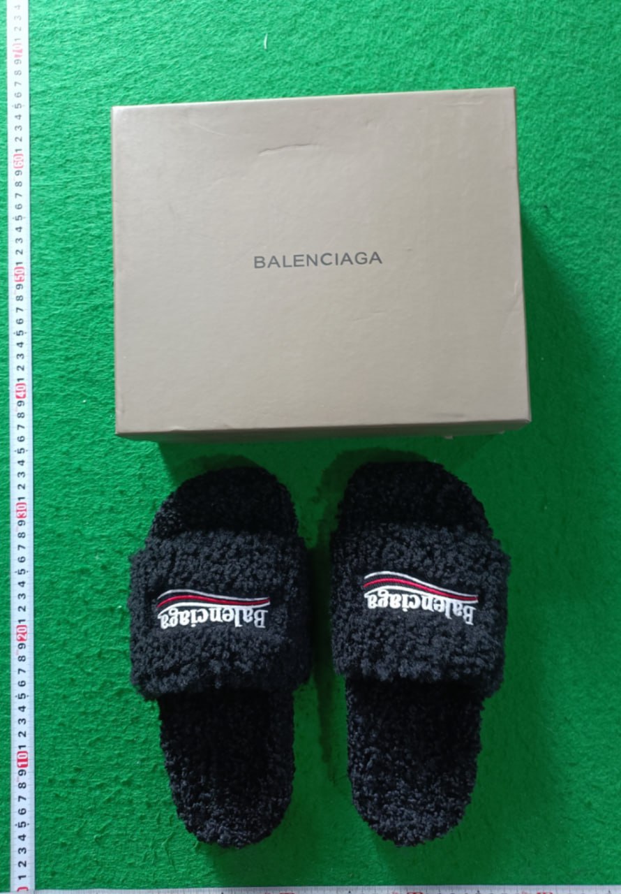 Balenciaga FURRY 