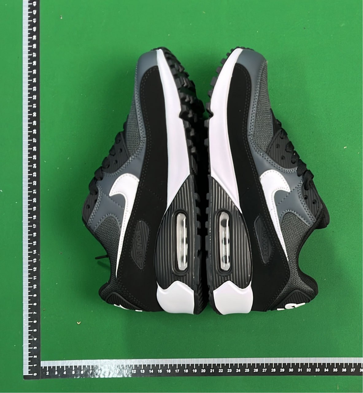 Nike Air Max 90 Essential Grey