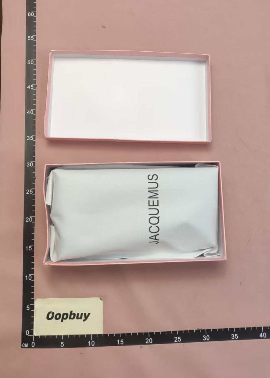 Jacquemus Le Chiquito Mini Bag - Colorful Leather Crossbody Handbag   #Jacquemus #Handbag   -5