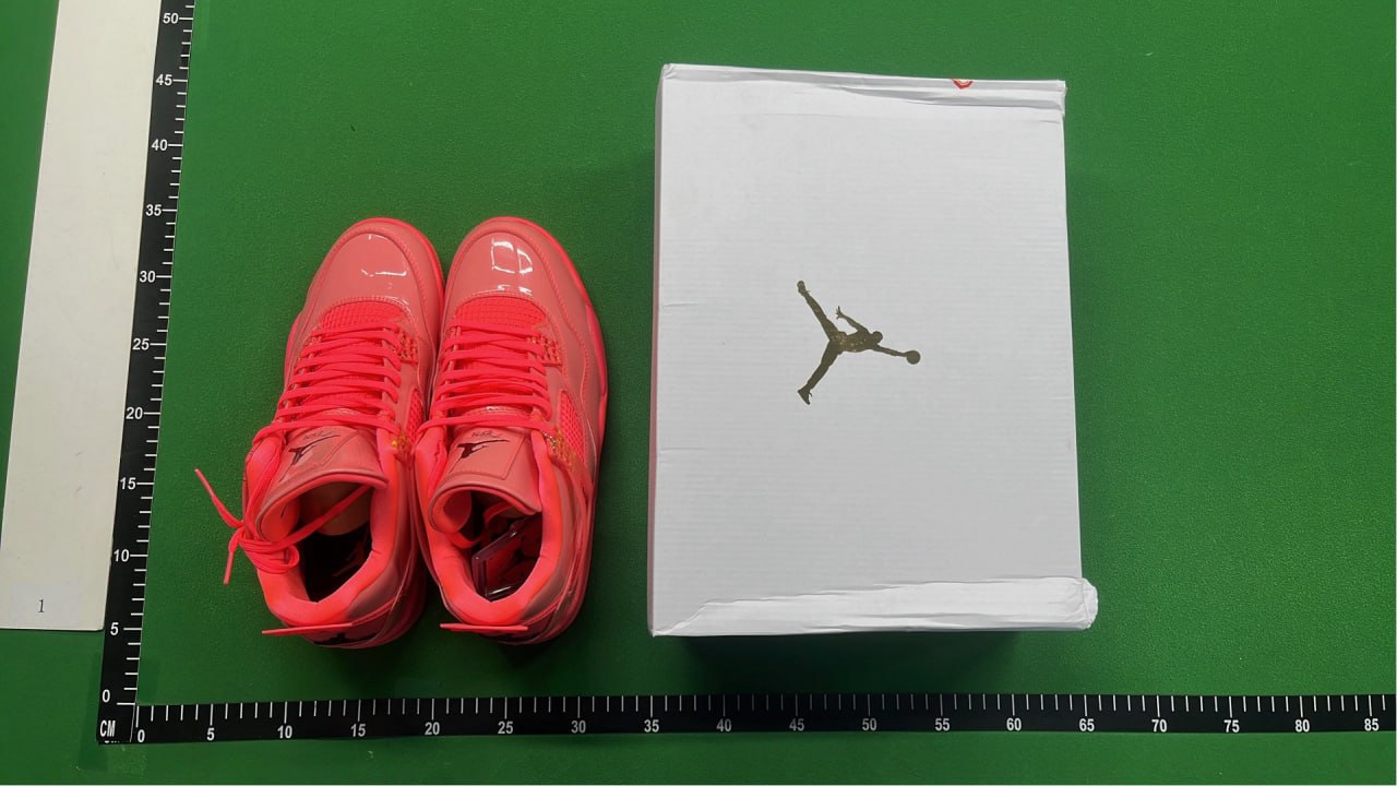 Jordan Air 4 Retro Basketball Shoes - Classic Sneakers for Men and Women  #Jordan #Shoes   -2