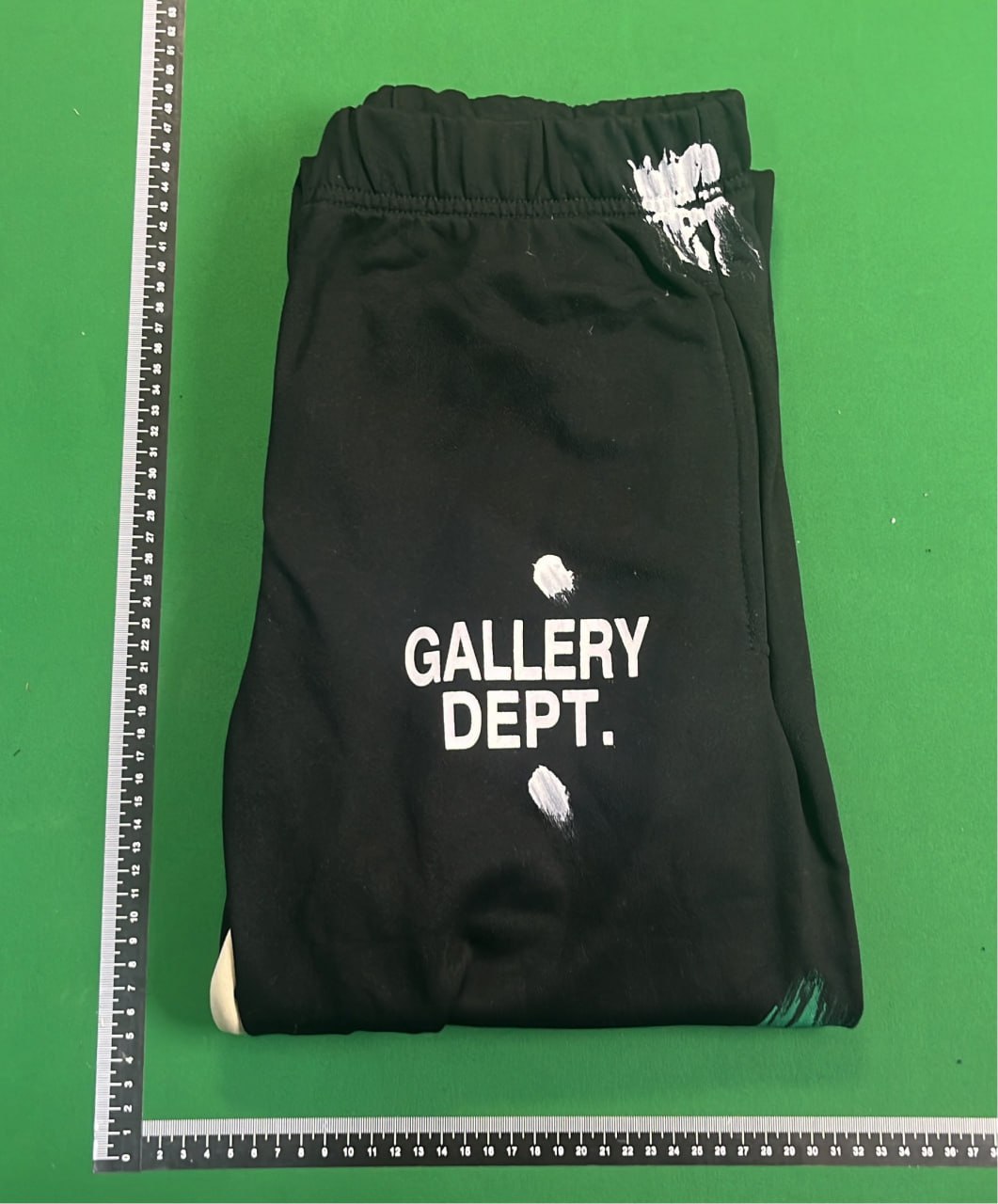 Gallery Dept Sweatpants - Stylish and Comfortable Track Pants   #Gallery #Pants   -2