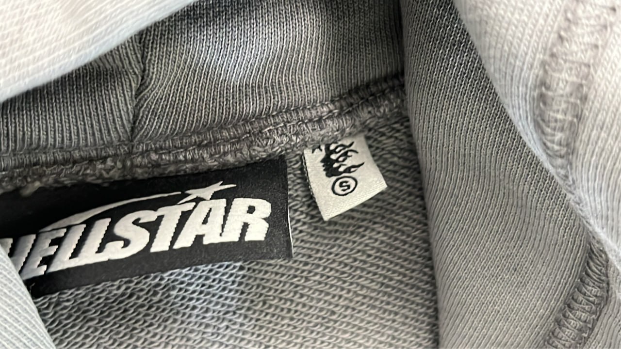 BullGuard Bulldog Graphic Hoodie - Stylish and Comfortable Sweatshirt #BullGuard #Hoodies   -4