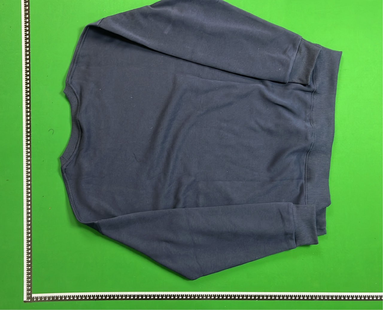  Nike Classic Crewneck Sweatshirts - Various Colors  #Nike #Sweaters   -3