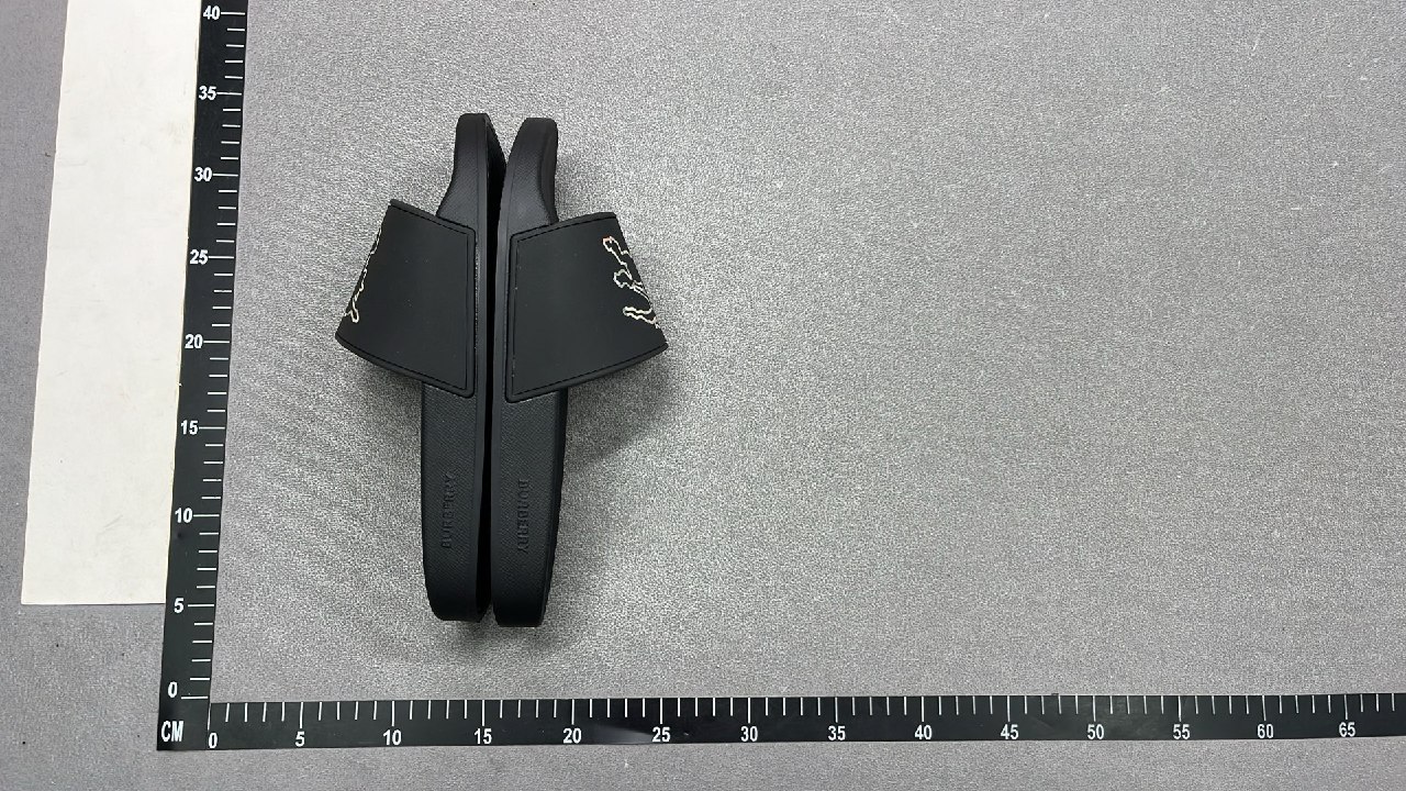 Burberry Classic Check Slides Sandals for Men and Women   -2