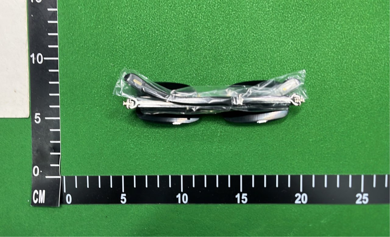   Gold-Trimmed Rimless Glasses for Men and Women #Gold #Headwear   -3