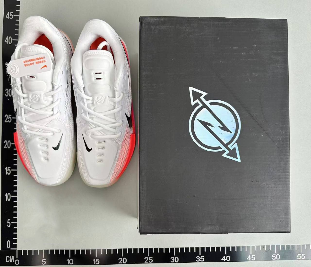 NIKE Air Zoom GT    -3