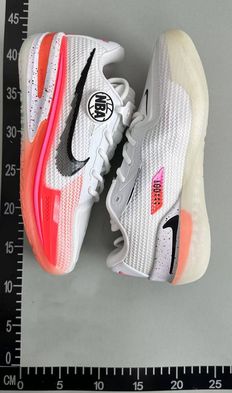 NIKE Air Zoom GT    -4