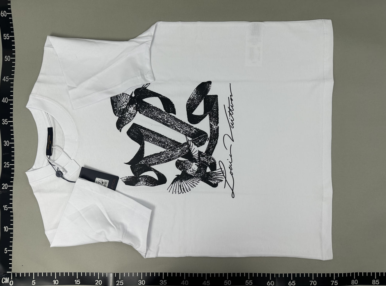 Louis Vuitton Tee -3