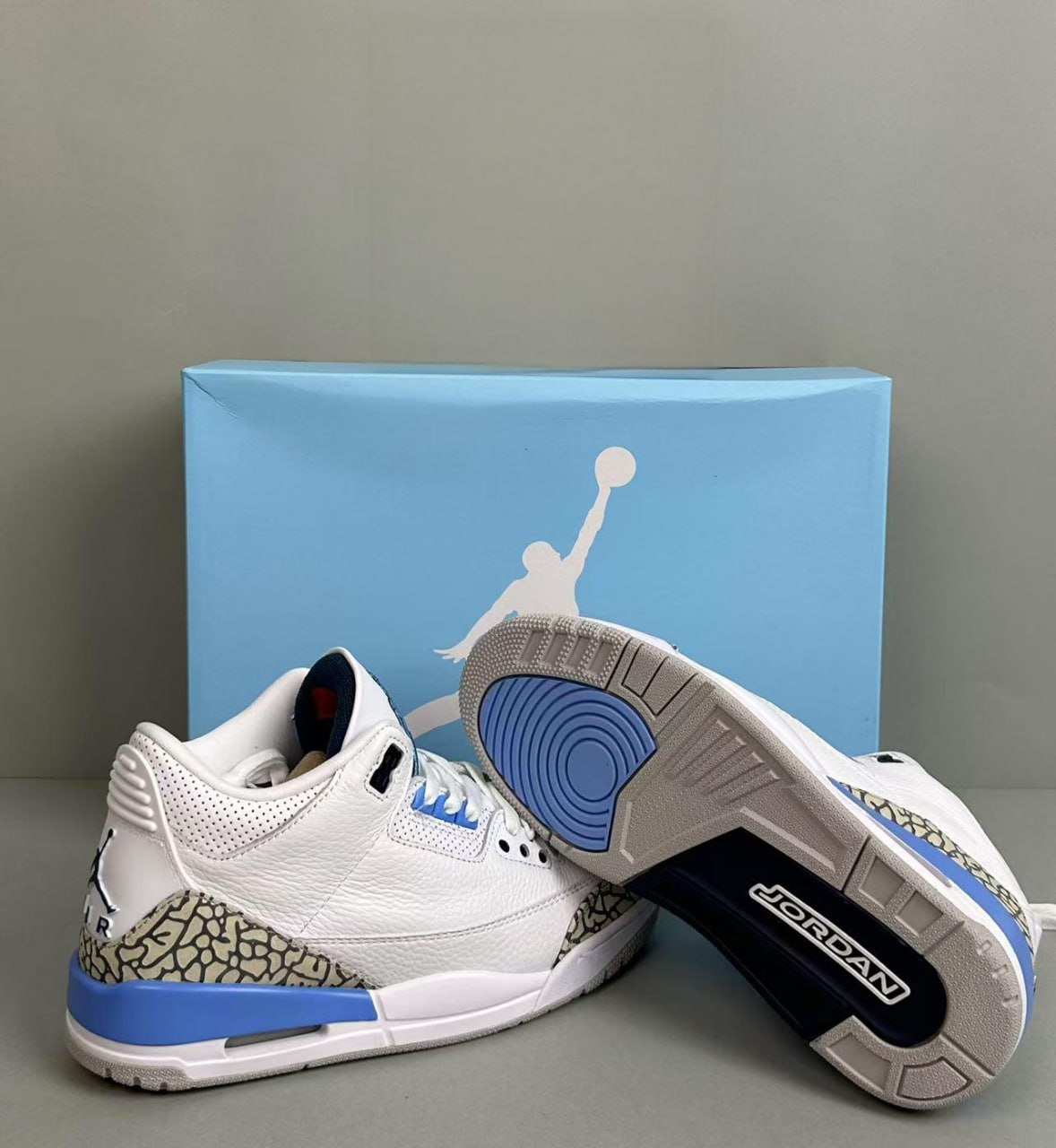  Air Jordan 3   -2