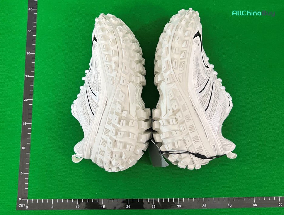 Balenciaga Defender   -3